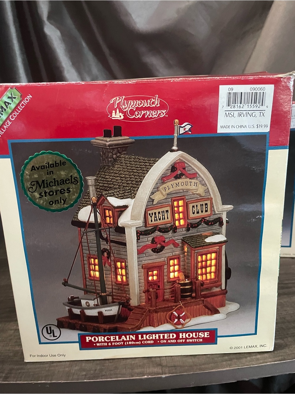 Lemax Plymouth Corners "Plymouth Yacht Club" Porcelain Lighted House #15592